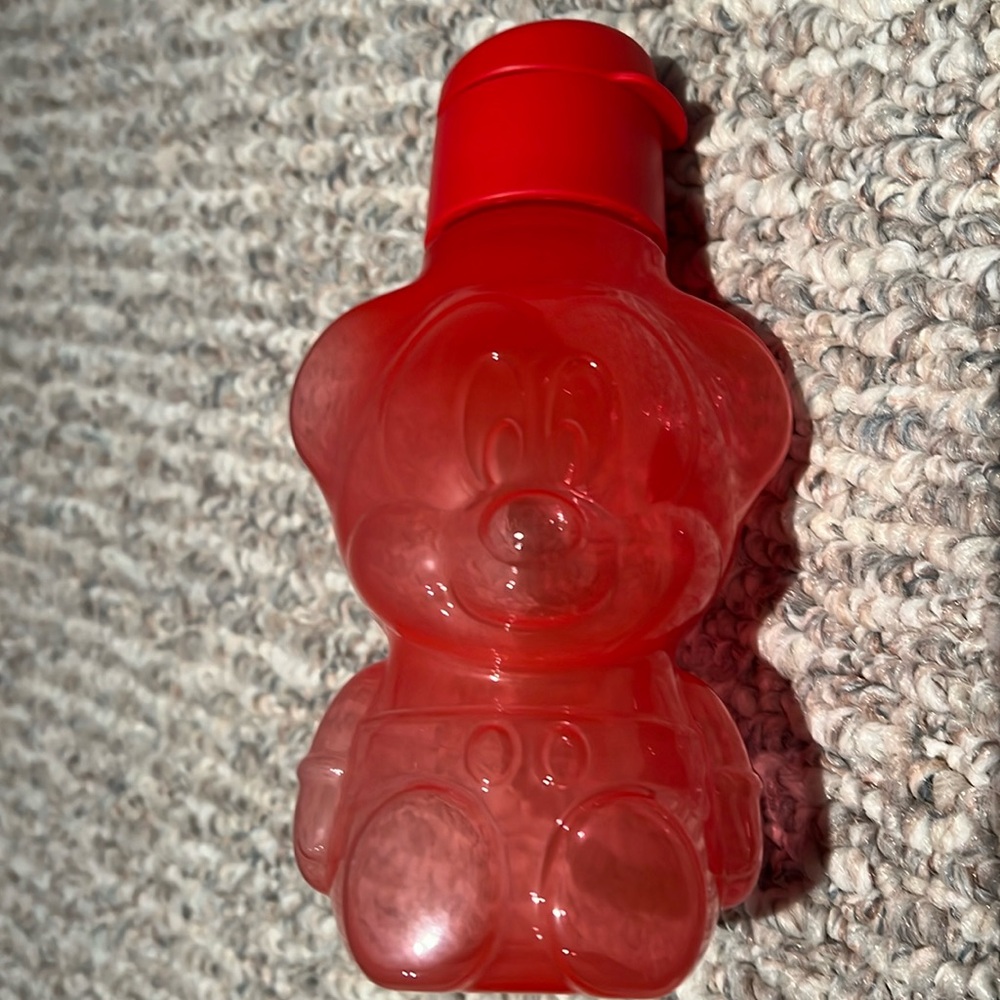 New never before used Tupperware Disney Mickey Mouse Water Bottle!